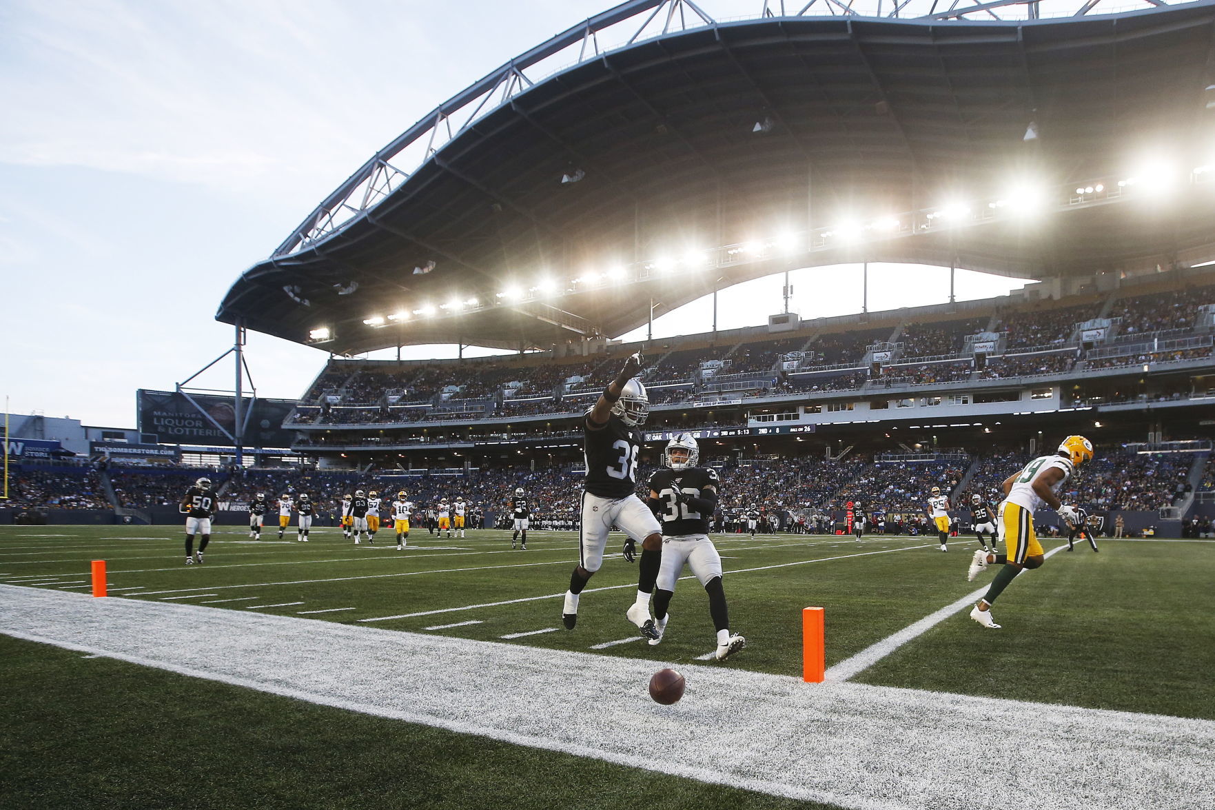 Raiders 22, Packers 21
